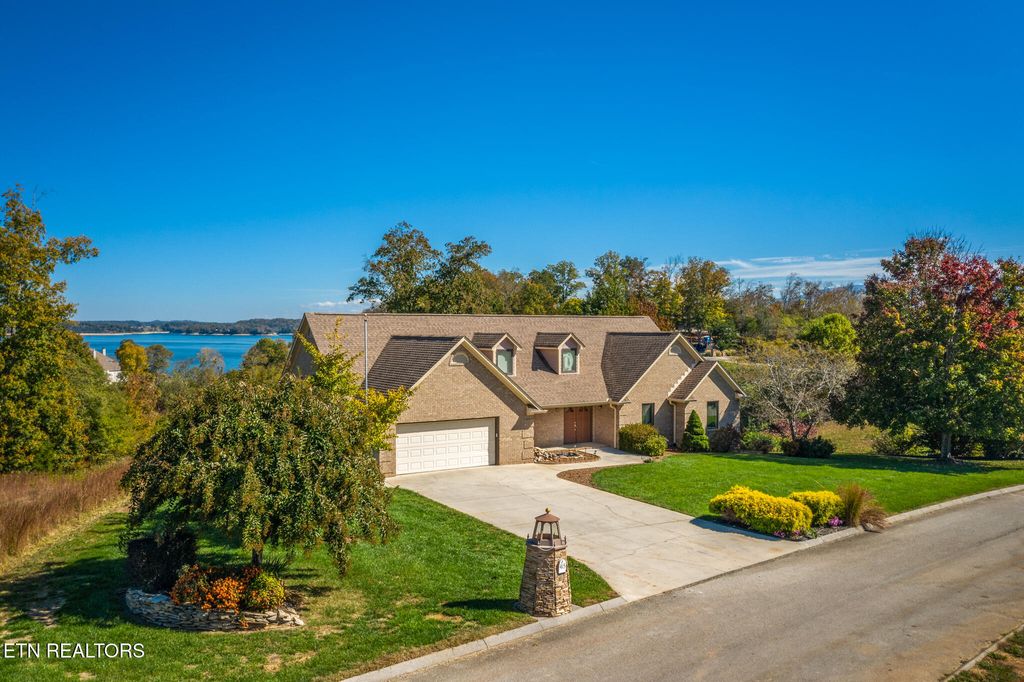 Photo of 415 River Bend Drive, Dandridge, TN 37725 (MLS # 1295655)