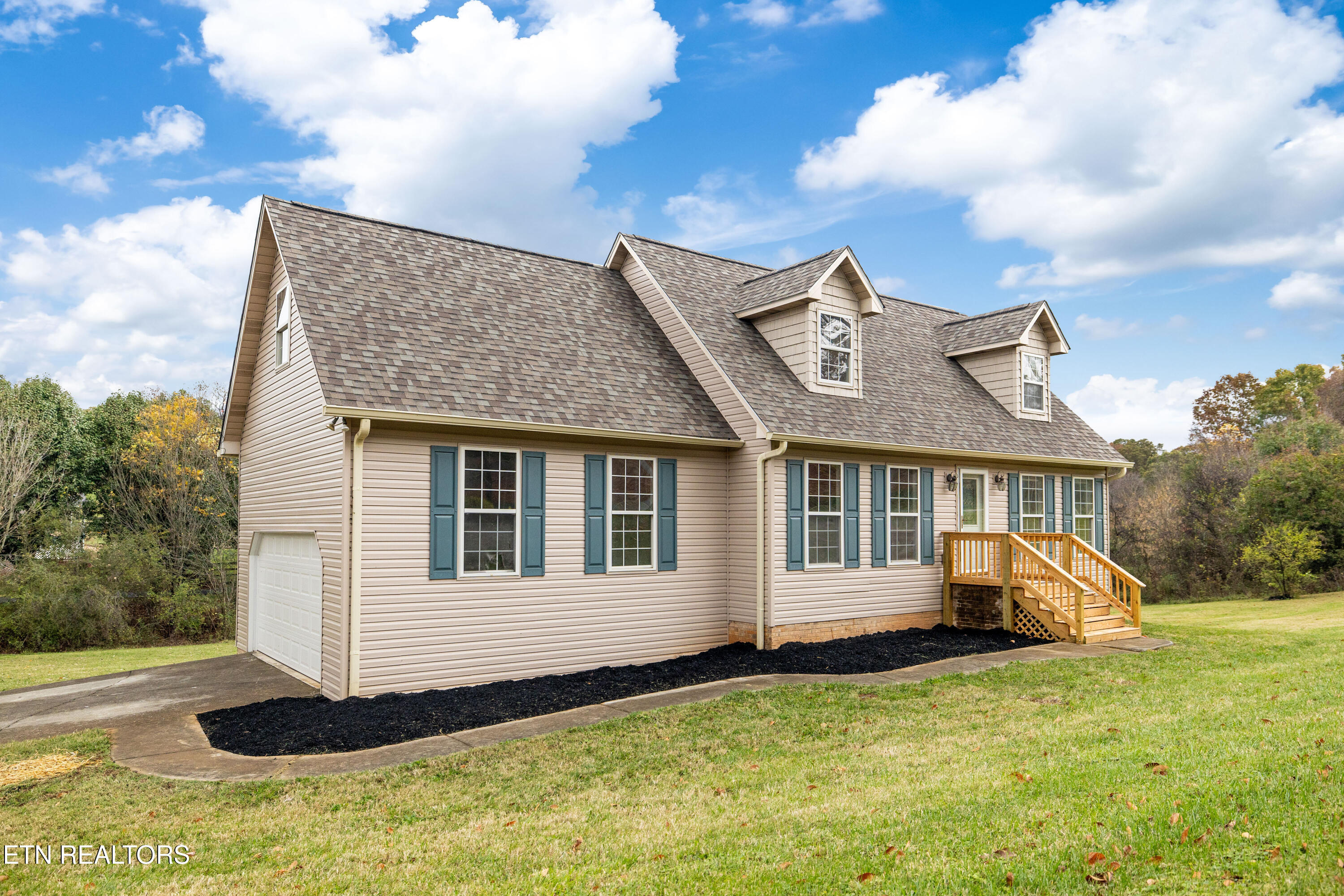 3307 Wildwood Rd