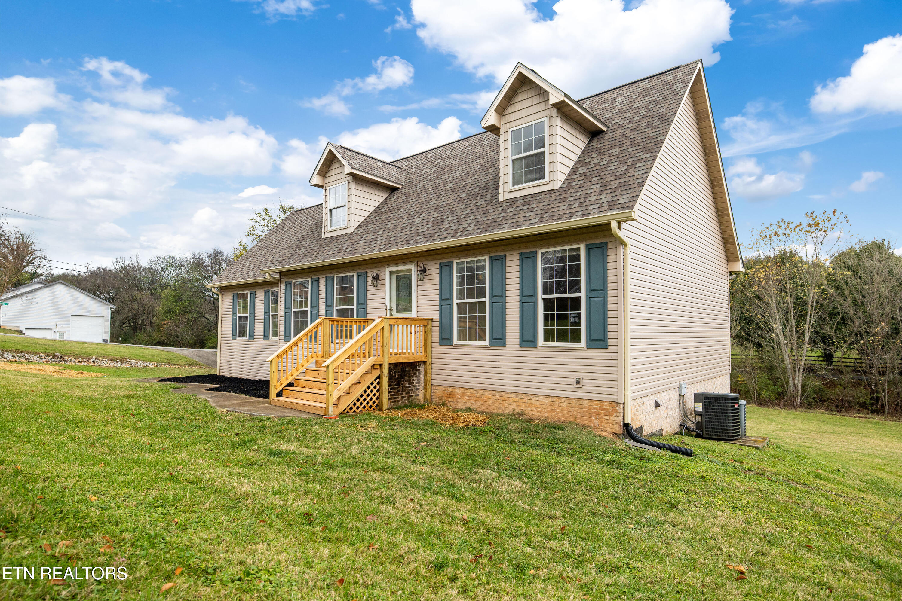 3307 Wildwood Rd