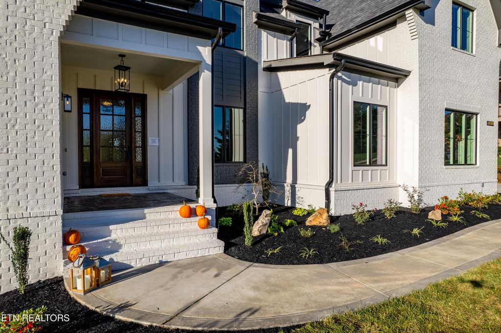 Photo of 12368 Vista Brook Lane, Knoxville, TN 37934 (MLS # 1325188)