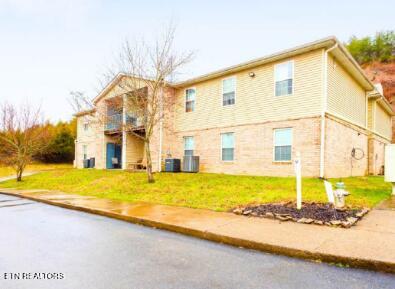 2995 Blue Springs Pkwy