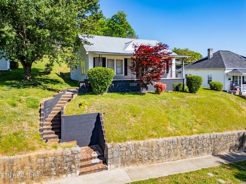 Tiny photo for 517 W 2nd Ave, Lenoir City, TN 37771 (MLS # 1337501)