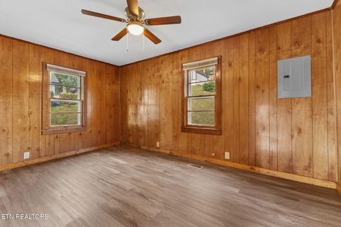 Tiny photo for 517 W 2nd Ave, Lenoir City, TN 37771 (MLS # 1337501)