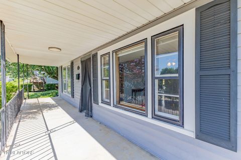 Tiny photo for 517 W 2nd Ave, Lenoir City, TN 37771 (MLS # 1337501)