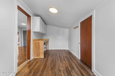 Tiny photo for 517 W 2nd Ave, Lenoir City, TN 37771 (MLS # 1337501)