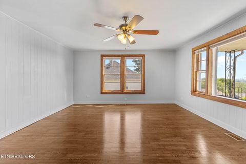 Tiny photo for 517 W 2nd Ave, Lenoir City, TN 37771 (MLS # 1337501)