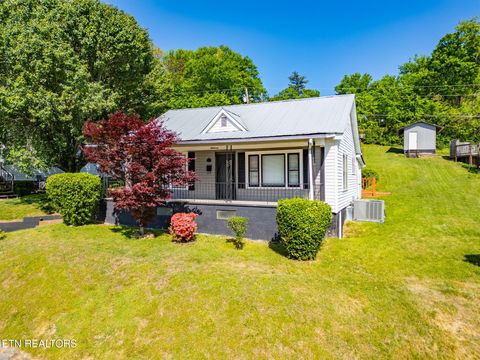 Tiny photo for 517 W 2nd Ave, Lenoir City, TN 37771 (MLS # 1337501)