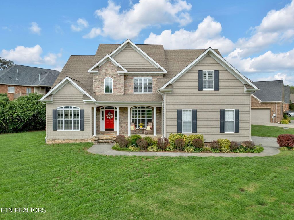 Photo of 424 Ross Springs Drive, Maryville, TN 37803 (MLS # 1317682)