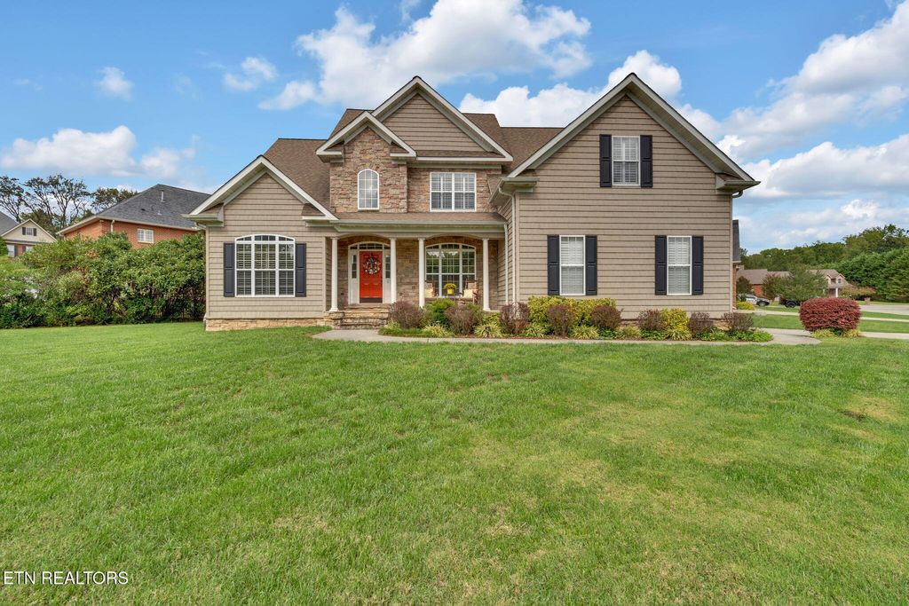 Photo of 424 Ross Springs Drive, Maryville, TN 37803 (MLS # 1317682)