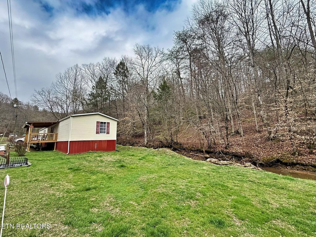 Photo of 138 Pearly Ward Lane, Caryville, TN 37714 (MLS # 1332906)