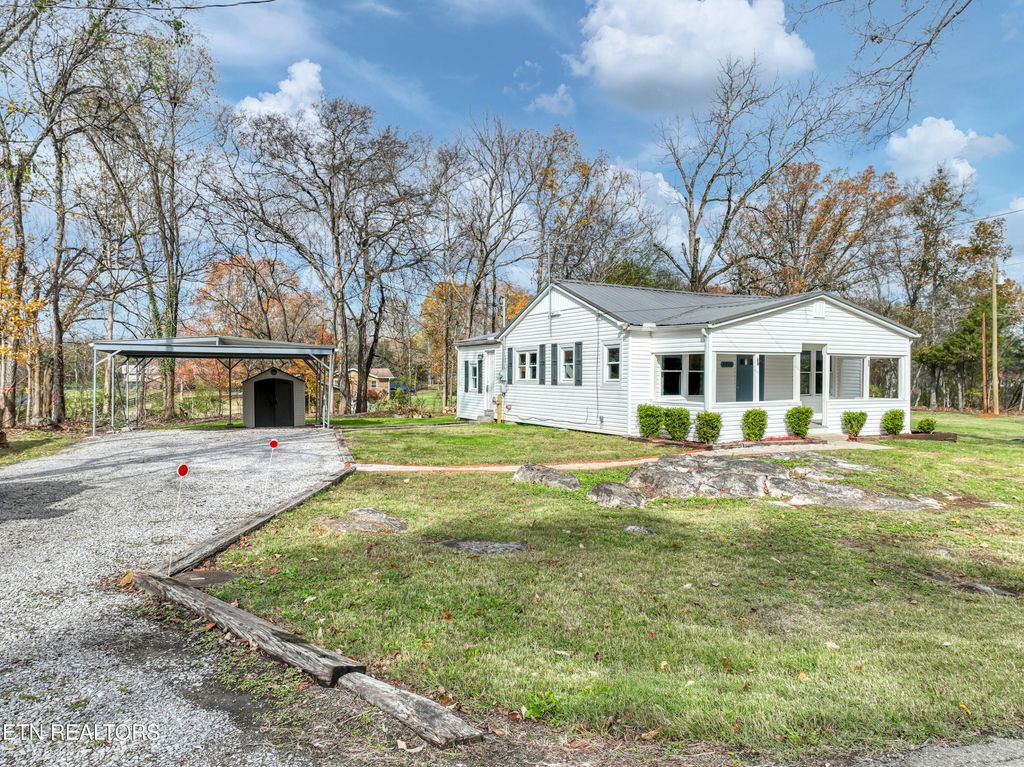 Photo of 4906 Miser Station Rd, Friendsville, TN 37737 (MLS # 1283794)