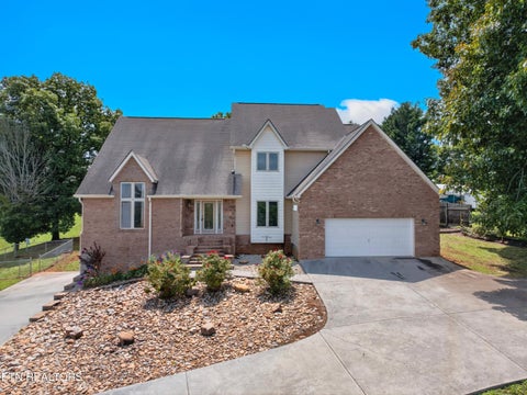 Photo of 219 Sullivan Pointe, Dandridge, TN 37725 (MLS # 1346725)