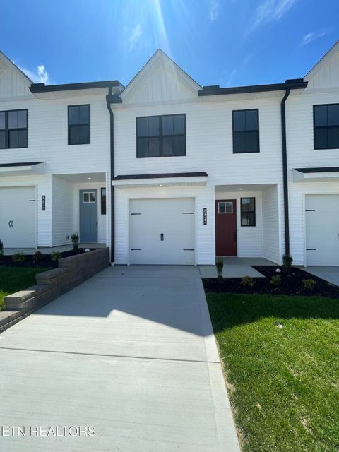 8827 Chapman Trace Way Knoxville TN 37920