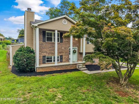Photo of 9315 Barrington Blvd, Knoxville, TN 37922 (MLS # 1349508)
