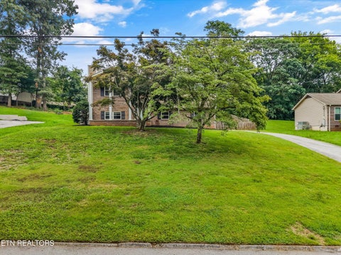 Tiny photo for 9315 Barrington Blvd, Knoxville, TN 37922 (MLS # 1349508)