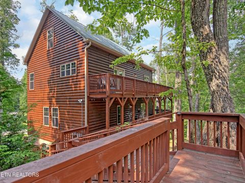 Photo of 4536 Powdermill Estates Rd, Sevierville, TN 37876 (MLS # 1318553)