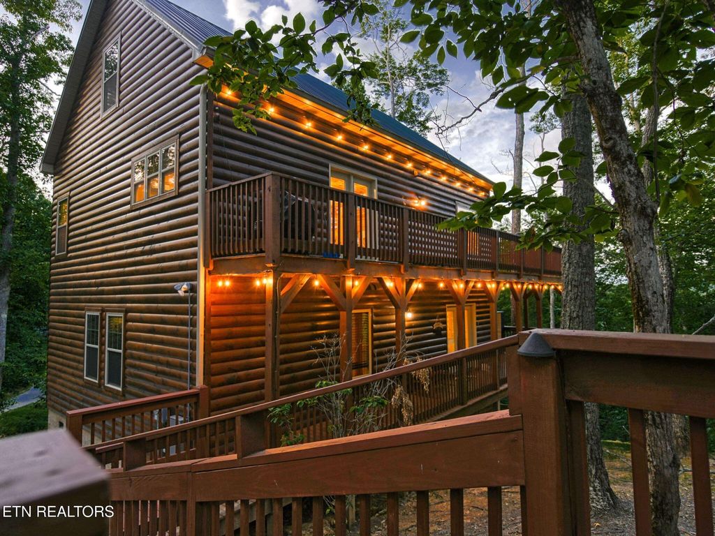 Photo of 4536 Powdermill Estates Rd, Sevierville, TN 37876 (MLS # 1318553)