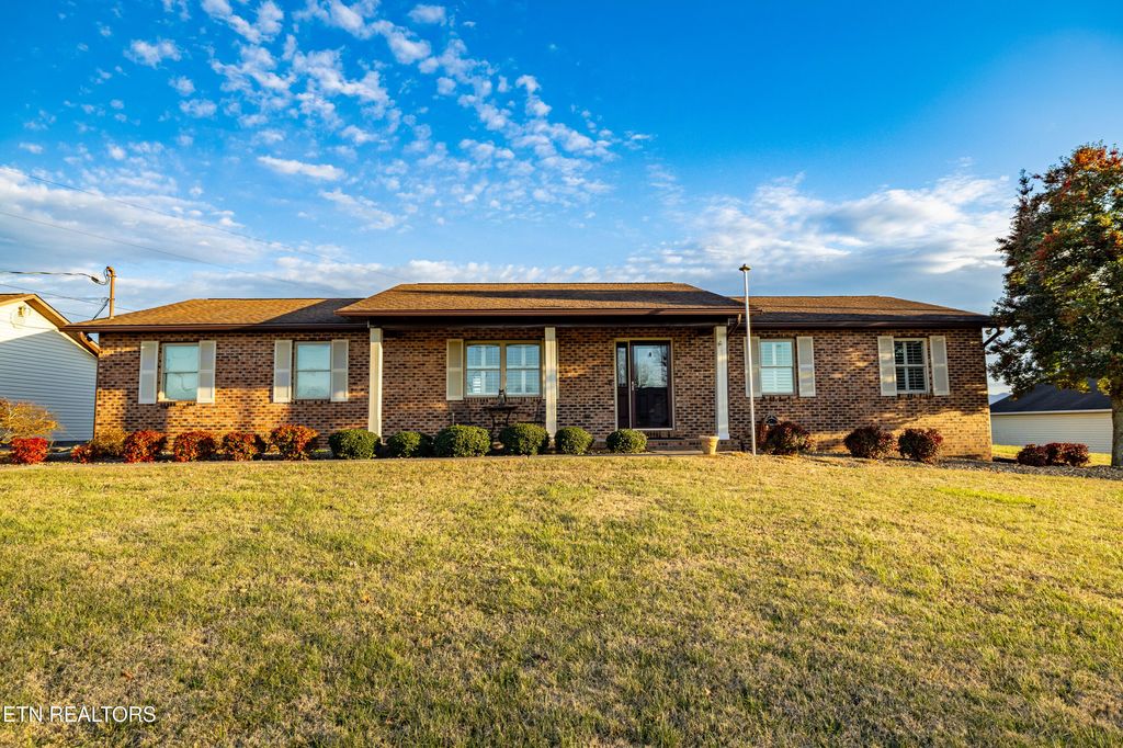 Photo of 3526 Ridgeway Tr, Maryville, TN 37801 (MLS # 1339177)