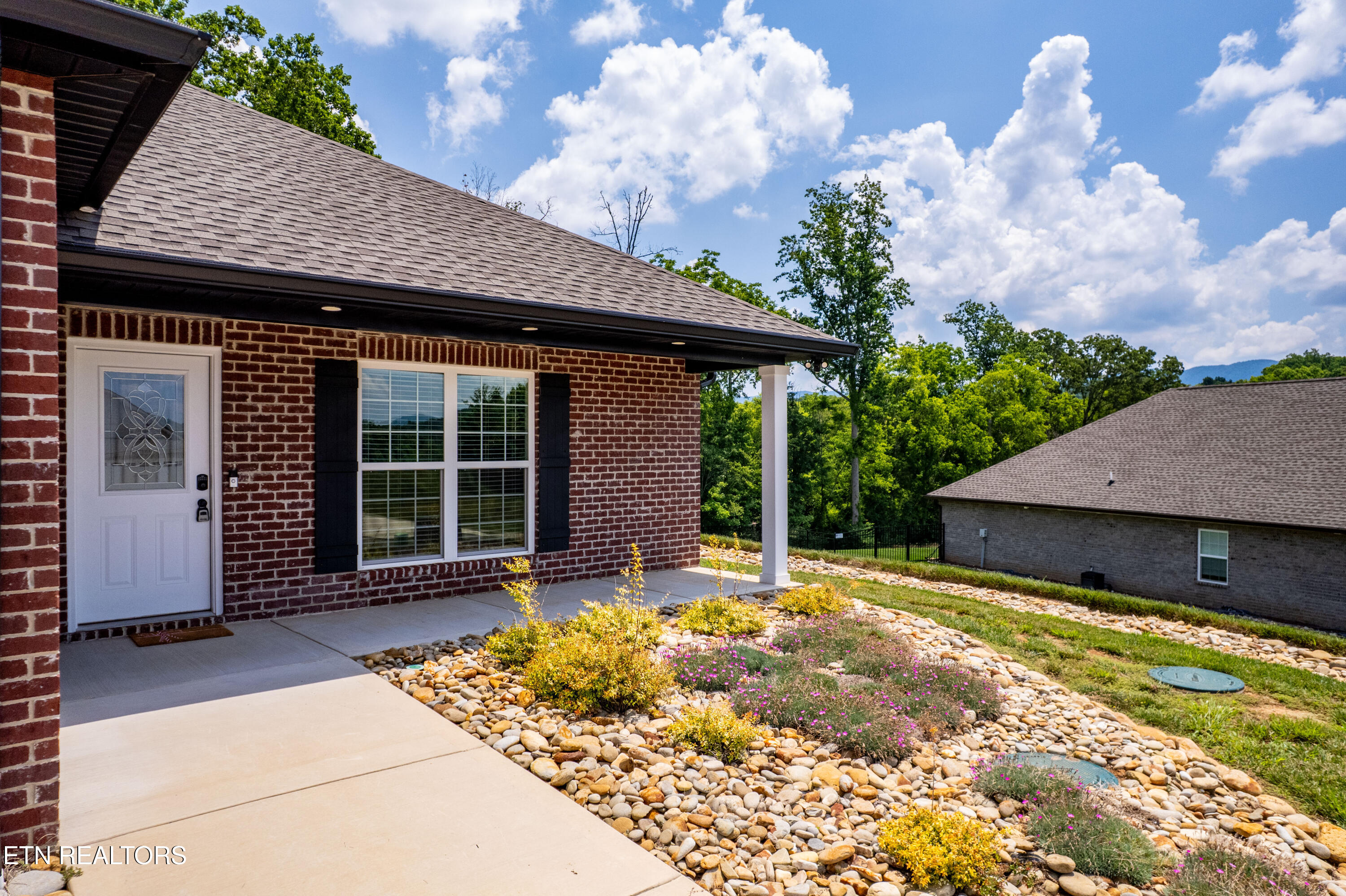 1916 Griffitts Mill Circle