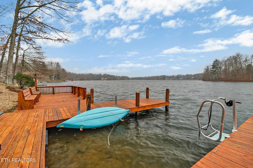 Photo of 138 Rutgers Circle, Crossville, TN 38558 (MLS # 1326048)