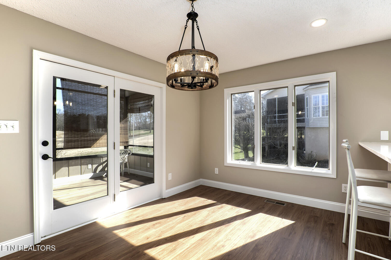 Loudon, Tennessee 37774, United States, 3 Bedrooms Bedrooms, ,2 BathroomsBathrooms,Residential,Active,96109