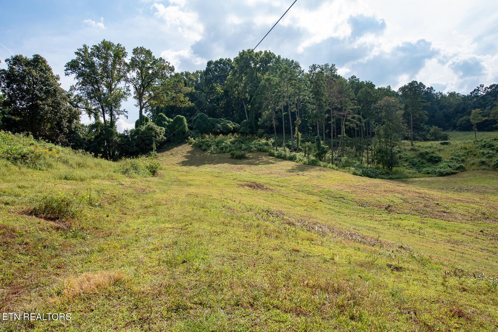 3696 Crown Point Rd