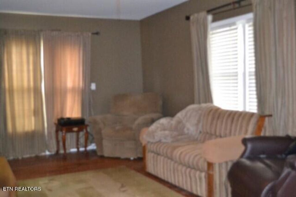 Photo of 218 E Lake Ave Ave, Celina, TN 38551 (MLS # 1319836)