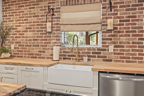 Tiny photo for 435 Hemlock Lane, Sevierville, TN 37876 (MLS # 1325730)