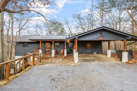 Photo of 435 Hemlock Lane, Sevierville, TN 37876 (MLS # 1325730)