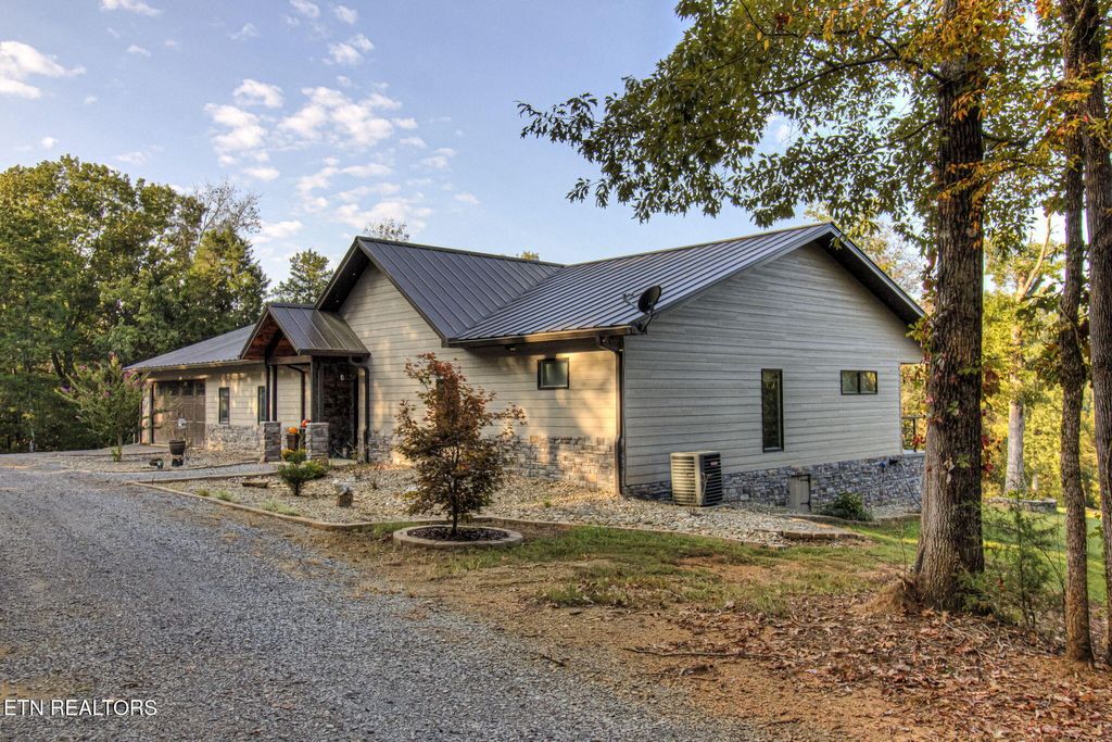 Photo of 257 Welch Rd, Tellico Plains, TN 37385 (MLS # 1335271)