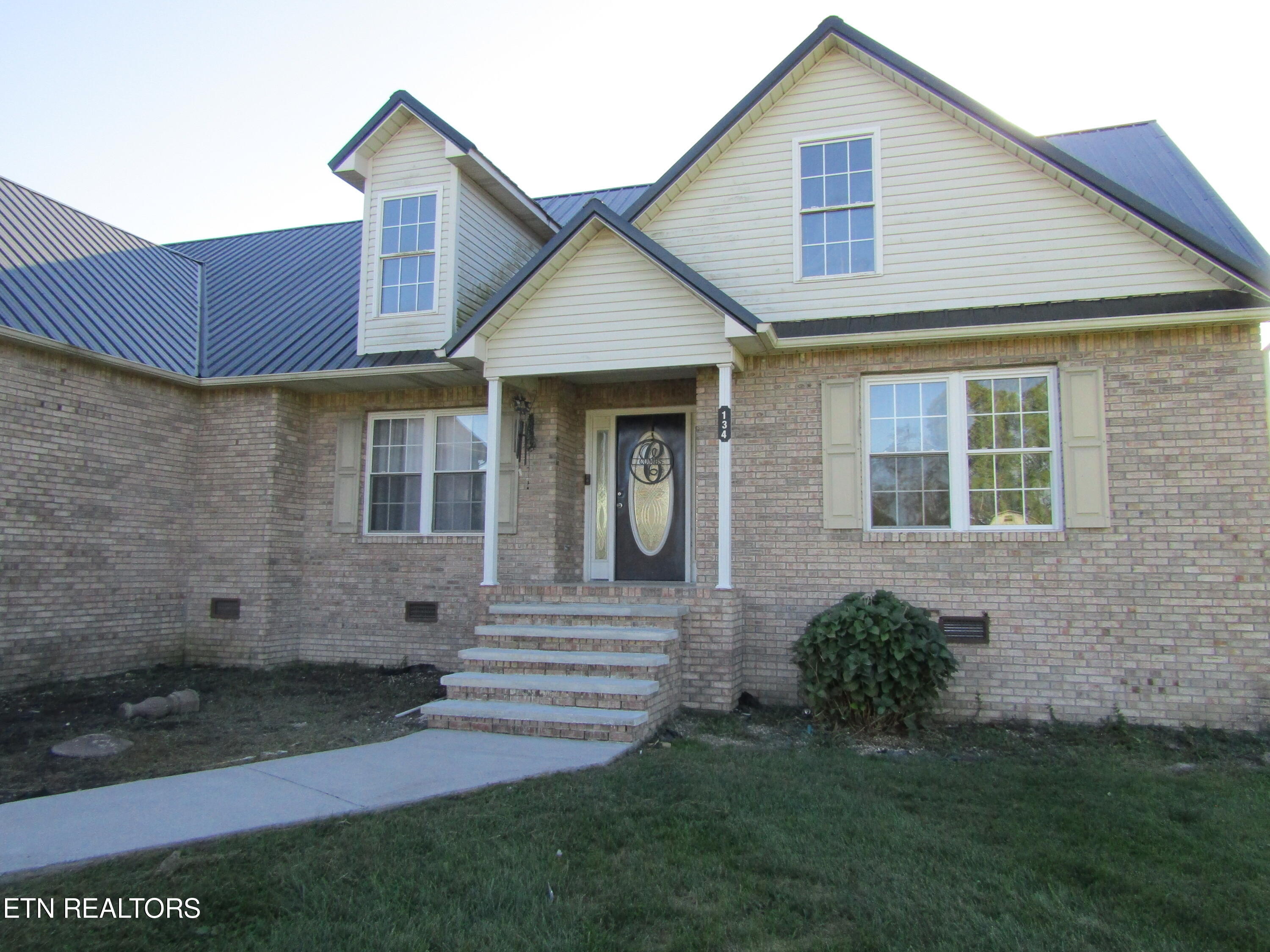 134 Julia Lane