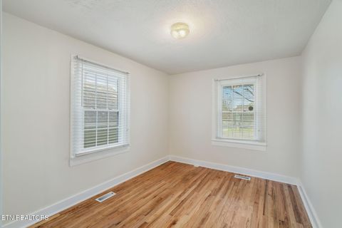 Tiny photo for 2116 Price Ave, Knoxville, TN 37920 (MLS # 1333782)