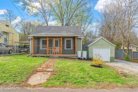 Photo of 2116 Price Ave, Knoxville, TN 37920 (MLS # 1333782)