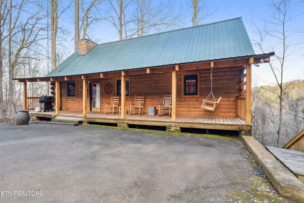 Photo of 2558 Wildcat Ridge Rd, Sevierville, TN 37862 (MLS # 1323266)