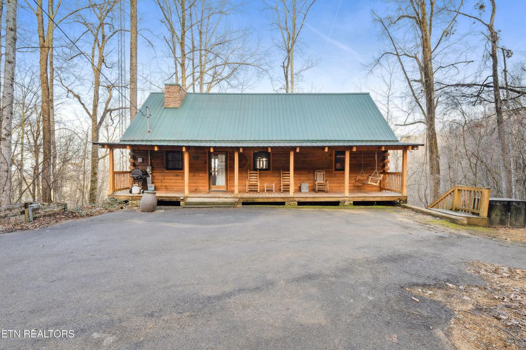 Photo of 2558 Wildcat Ridge Rd, Sevierville, TN 37862 (MLS # 1323266)