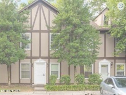 Photo of 113 Arcadia Lane #APT C, Oak Ridge, TN 37830 (MLS # 1357093)