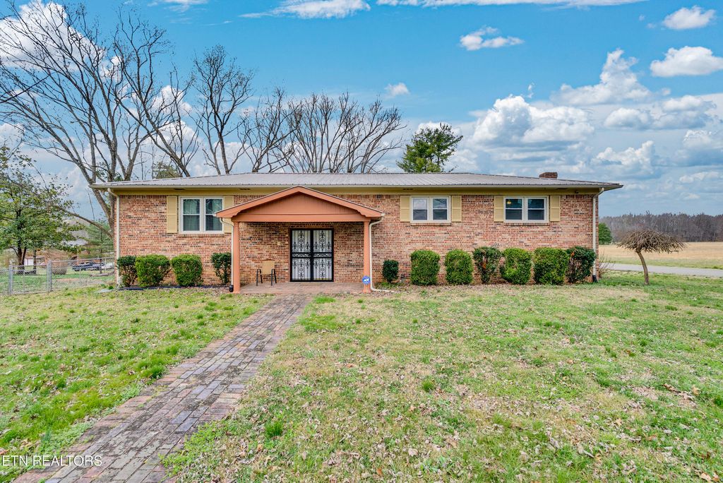 Photo of 501 Scenic Lane, Cookeville, TN 38506 (MLS # 1333310)