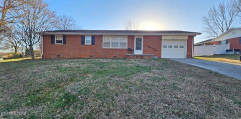 Photo of 7933 Ewing Rd, Powell, TN 37849 (MLS # 1330274)