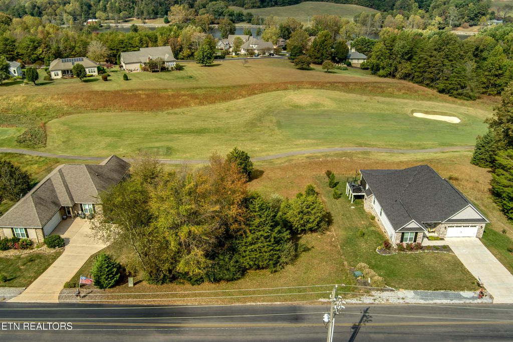 Photo of 427 Kahite Tr, Vonore, TN 37885 (MLS # 1320004)