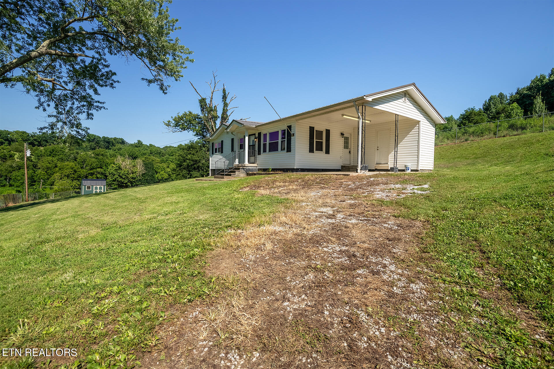 1224 Sulphur Springs Loop