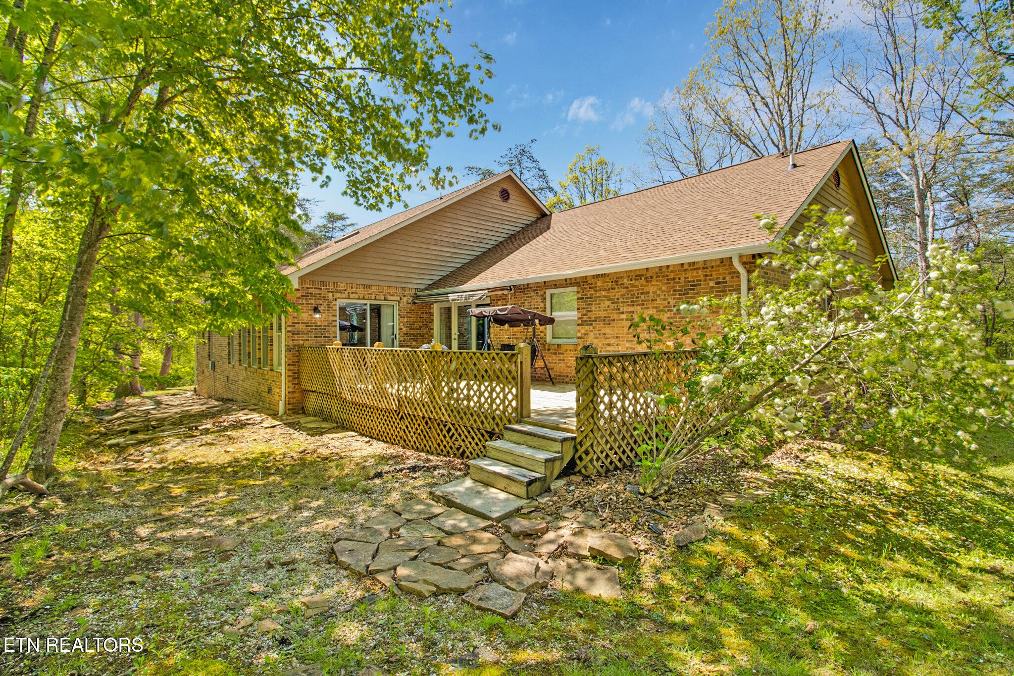 204 Meadowview Drive