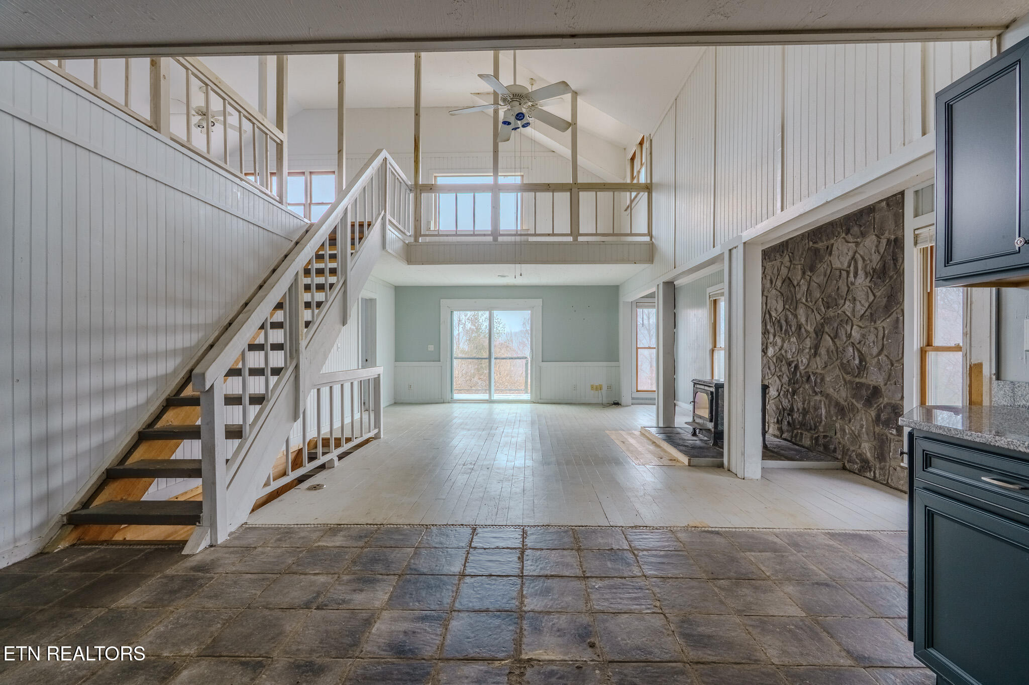 856 & 878 Little Berry Way 2