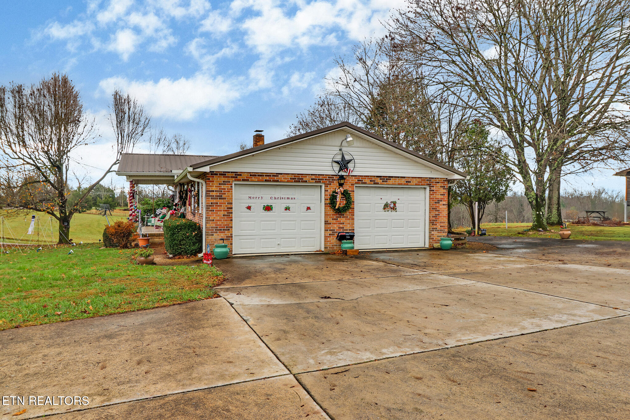 2620 Deer Lodge Hwy