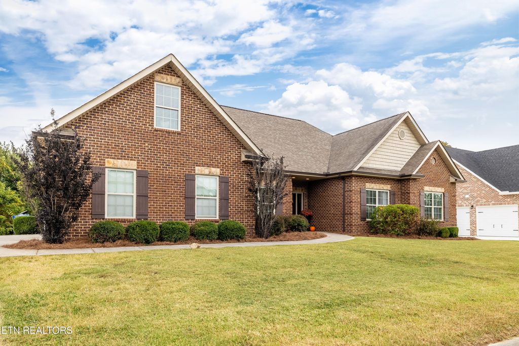 Photo of 1718 Ansley Drive, Alcoa, TN 37701 (MLS # 1242596)