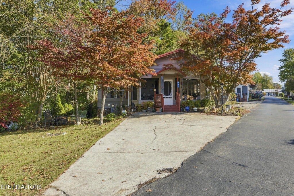 Photo of 829 Peacock Ridge Drive, Townsend, TN 37882 (MLS # 1359065)