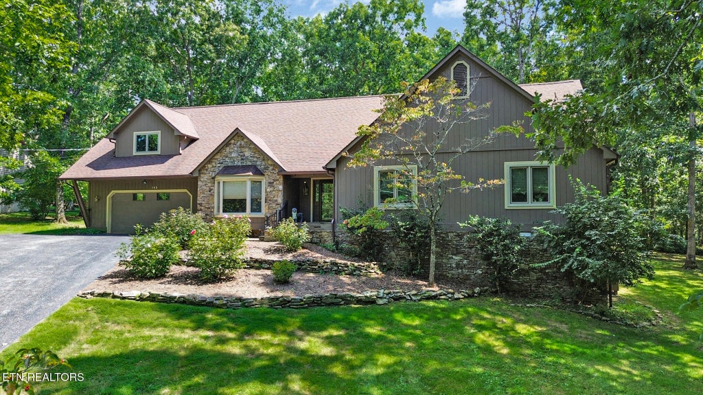 Photo of 143 Lisa Lane, Crossville, TN 38558 (MLS # 1353777)