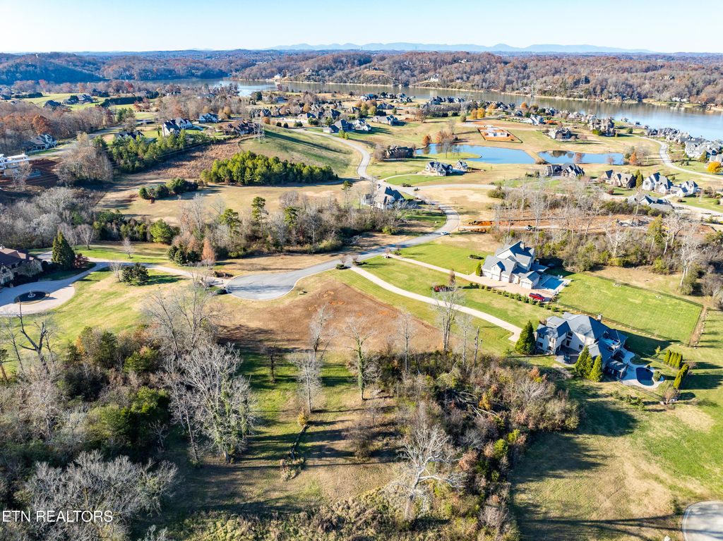 Photo of 3641 Lashbrooke Way, Louisville, TN 37777 (MLS # 1285417)