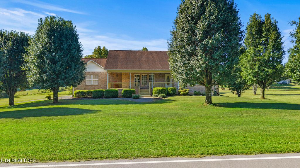 Photo of 593 Lees Chapel Rd, Sweetwater, TN 37874 (MLS # 1313824)