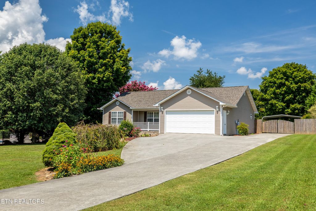 Photo of 913 Corntassel Rd, Vonore, TN 37885 (MLS # 1273386)