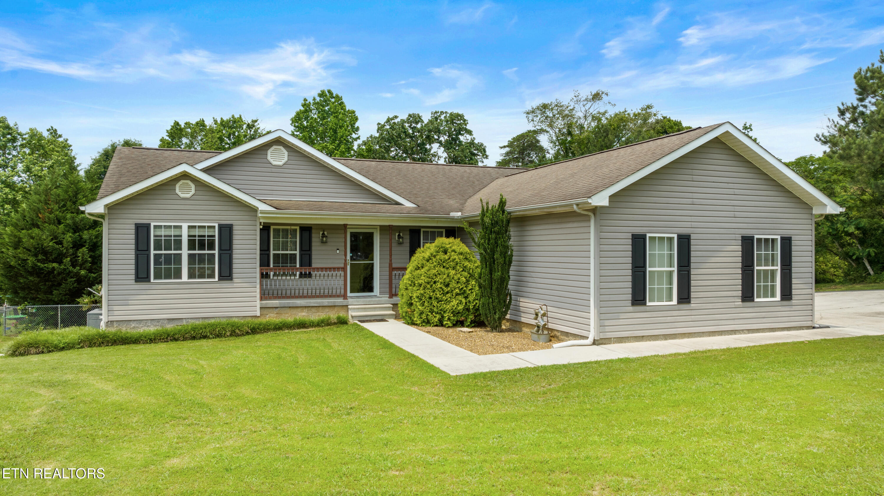 1002 Tellico Ave
